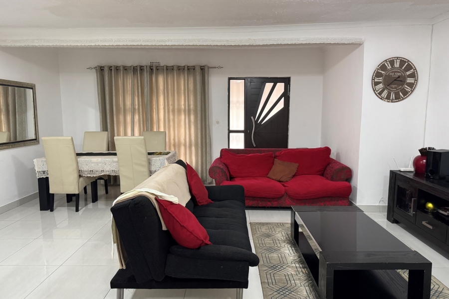 3 Bedroom Property for Sale in Park Village Western Cape